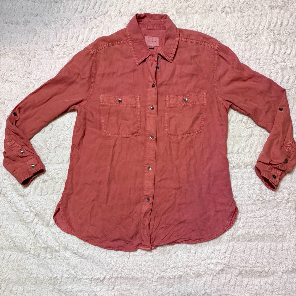 American Eagle Outfitters Dusty Rose Button-Up Shirt – Women’s Small